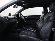 Audi A1 TFSI S LINE 40