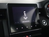 Renault Clio ICONIC TCE 37