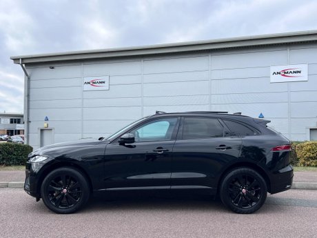 Jaguar F-Pace 2.0 D200 MHEV R-Dynamic SE Auto AWD Euro 6 (s/s) 5dr 67