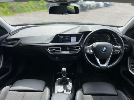 BMW 1 Series 2.0 118D Sport 5dr 15