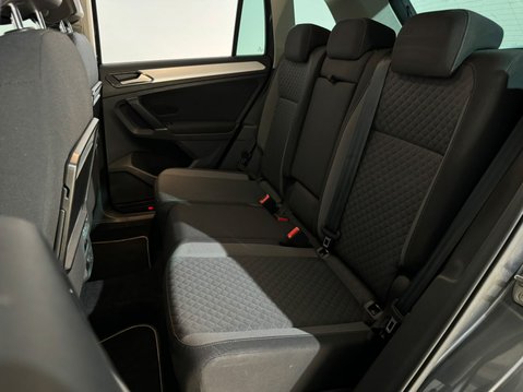 Volkswagen Tiguan SE NAV TDI BMT 4MOTION 16