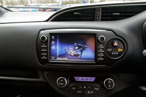 Toyota Yaris VVT-I EXCEL 24