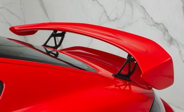 Porsche Cayman GT4 (718) 31