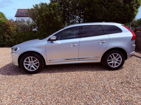 Volvo XC60 2.4 D5 SE Lux Nav Auto AWD Euro 6 (s/s) 5dr 3