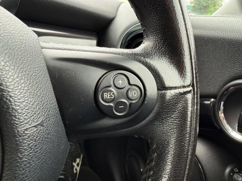 Mini Hatch COOPER S 16