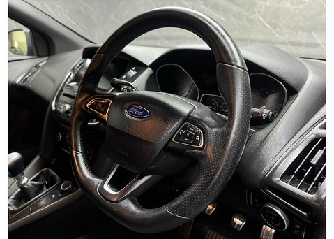 Ford Focus 1.0T EcoBoost ST-Line Hatchback 5dr Petrol Manual Euro 6 (s/s) (140 ps) 24