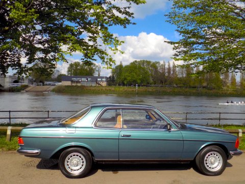 Mercedes-Benz W123 230 CE Pillarless Coupe 78