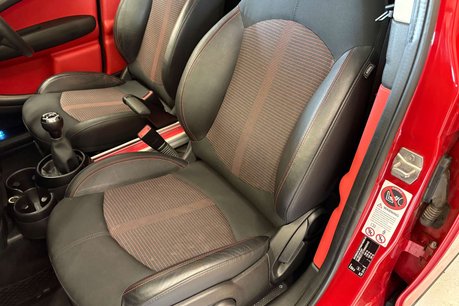 Mini Countryman 2.0 Cooper SD SUV 5dr Diesel Manual ALL4 Euro 5 (s/s) (143 ps) 30