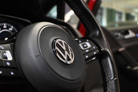 Volkswagen Golf R TSI 4MOTION DSG 45