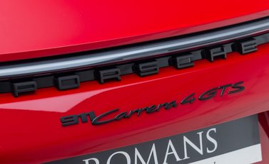 Porsche 911 Carrera 4 GTS (992) 34