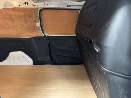Vauxhall Combo 1.5 Combo 2300 SportIVE TD S/S 31