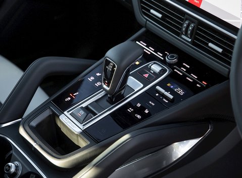 Porsche Cayenne Turbo 22