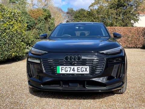 Audi Q6 100kWh Performance Edition 1 SUV 5dr Electric Auto (306 ps) 4