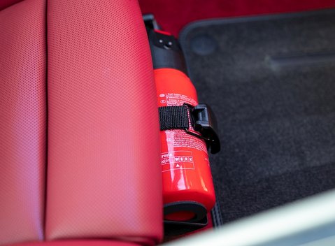 Porsche 911 (991) Carrera GTS 19