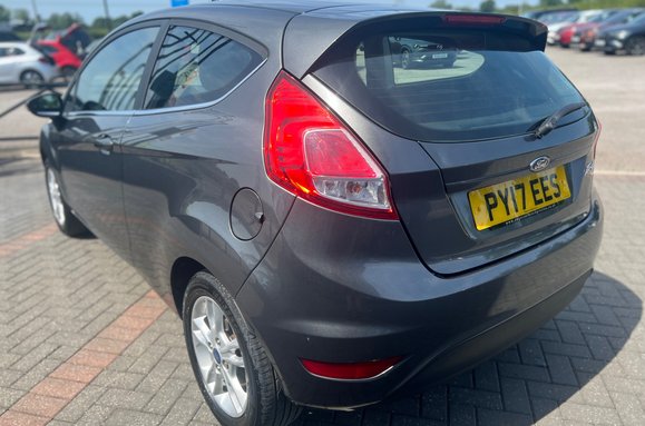 Ford Fiesta 1.25 ZETEC 10