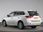 Mitsubishi Outlander PHEV DESIGN 2