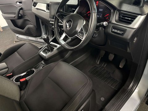 Renault Captur 1.3 Captur Iconic TCe 5dr 18