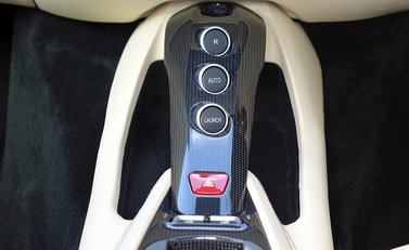 Ferrari F12 Berlinetta 18