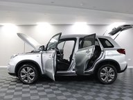 Suzuki Vitara SZ-T BOOSTERJET MHEV 6