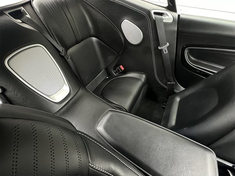 Aston Martin DB11 V12 51