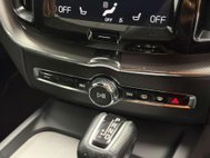 Volvo XC60 2.0 D4 R-Design Pro SUV 5dr Diesel Auto AWD Euro 6 (s/s) (190 ps) 44