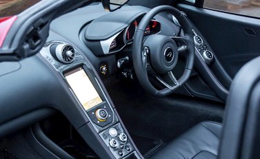 McLaren 650S Spider 27