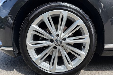 Volkswagen Passat GT TSI EVO DSG - PANORAMIC SUNROOF -19 INCH ALLOYS - ONE OWNER 66