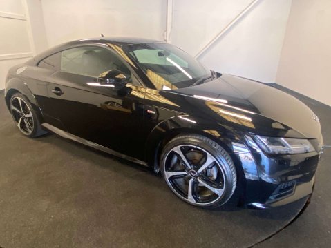 Audi TT 1.8 TT Black Edition TFSI 3dr 5