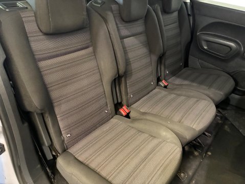 Vauxhall Combo Life 1.5 Turbo D BlueInjection Energy XL MPV Euro 6 (s/s) 5dr (7 Seat) 17