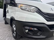 Iveco Daily 35C18HDB Crew Cab Tipper - Business 23