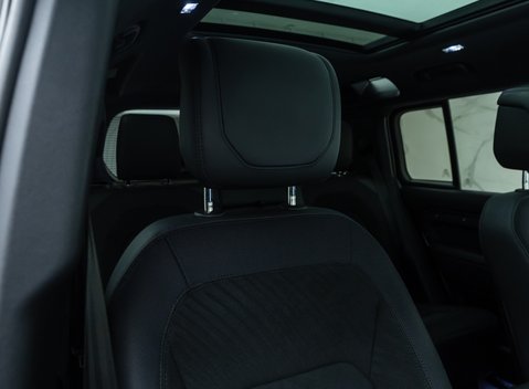 Land Rover Defender 110 V8 P525 15