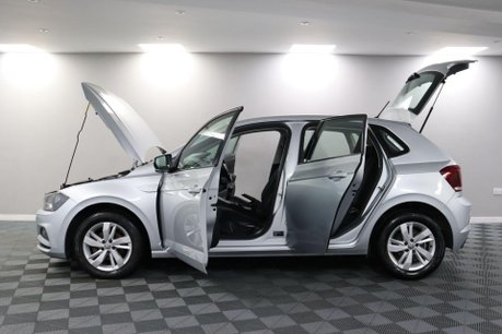 Volkswagen Polo SE TSI 6