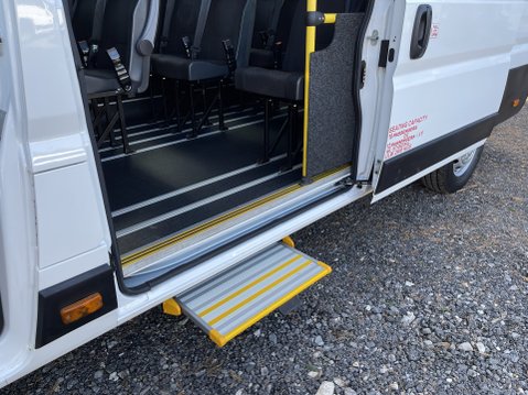 Citroen Relay 40 L4H2 17 SEAT LIGHTWEIGHT NON-D1 MINIBUS with RAMP, SENSORS. Euro 6 9