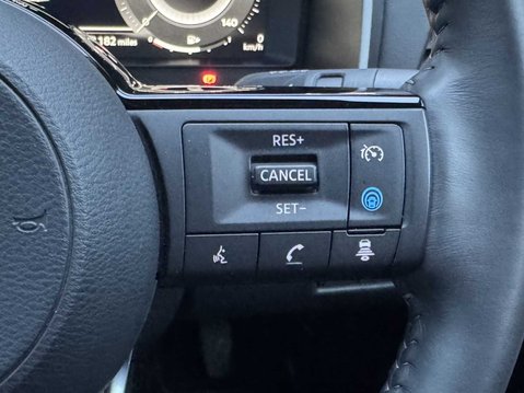 Nissan Qashqai N-Connecta DIG-T 10