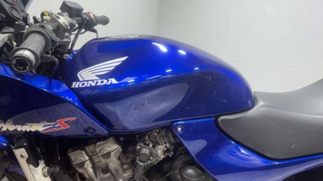 Honda CB 2002 42K 600CC COMMUTER PROJECT BIKE SPARES OR REPAIR 13