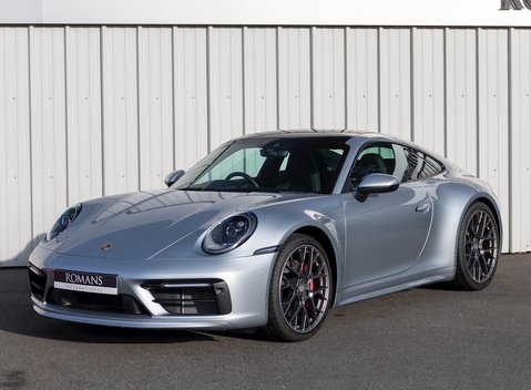 Porsche 911 Carrera 4S (992) 8