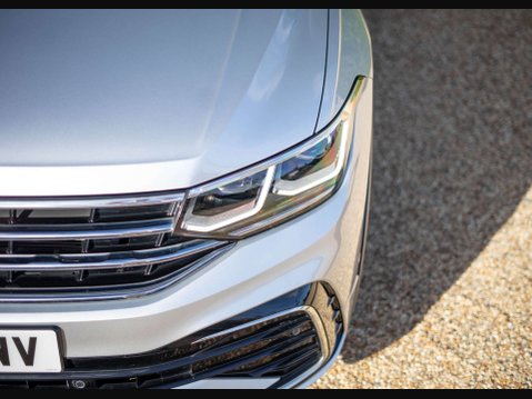Volkswagen Tiguan 1.5 Tiguan R-Line Edition TSI Semi-Auto 5dr 20