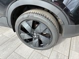 Volvo XC40 2.0 B4 MHEV Plus Black Edition DCT Auto Euro 6 (s/s) 5dr 18