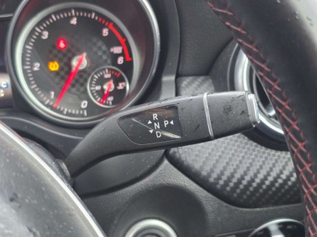 Mercedes-Benz A Class 2.1 A200d AMG Line (Premium) Hatchback 5dr Diesel 7G-DCT Euro 6 (s/s) (136  31