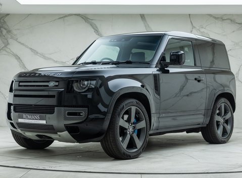 Land Rover Defender 90 V8 P525 1