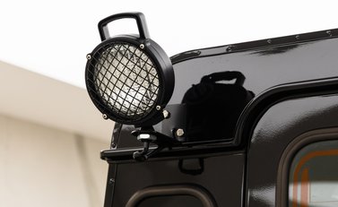 Land Rover Defender 110 XS 27