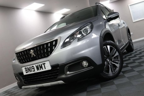 Peugeot 2008 ALLURE PREMIUM 32