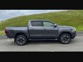 Toyota Hilux 2.4 HI-Luxury Invincible D-4D 4WD Double Cab Auto 4WD 5dr 3