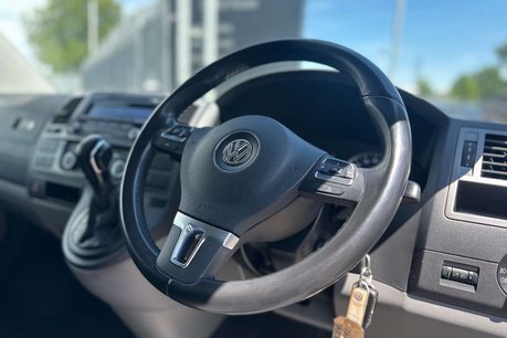 Volkswagen Transporter 2.0 BiTDI T32 Highline Kombi 4dr Diesel DSG 4MOTION L1 H1 (226 g/km, 178 bh 13