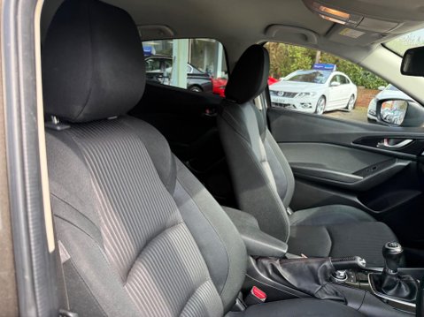 Mazda 3 2.0 SKYACTIV-G SE-L Euro 5 (s/s) 5dr 27