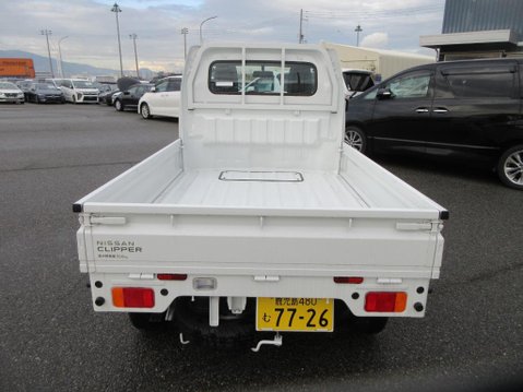Nissan NT100 Clipper DX 4WD 660cc Kei Truck, Suzuki Carry Based 5