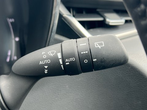 Suzuki Swace MOTION 33
