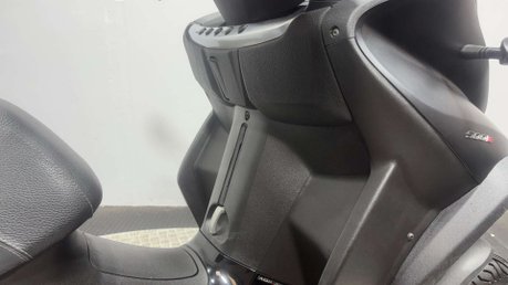 Piaggio MP3 LT SPORT 2015 ONLY 23K RIDE ON A CAR LICENCE TRIKE 3 WHEELER BIKE 21