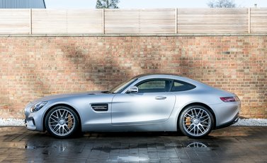 Mercedes-Benz Amg GT GT S 2