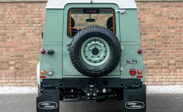 Land Rover Defender 90 Heritage Hard Top 5